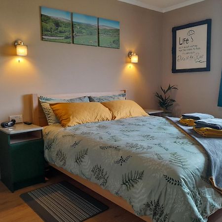 Slieve Elva B&B Lisdoonvarna Ngoại thất bức ảnh
